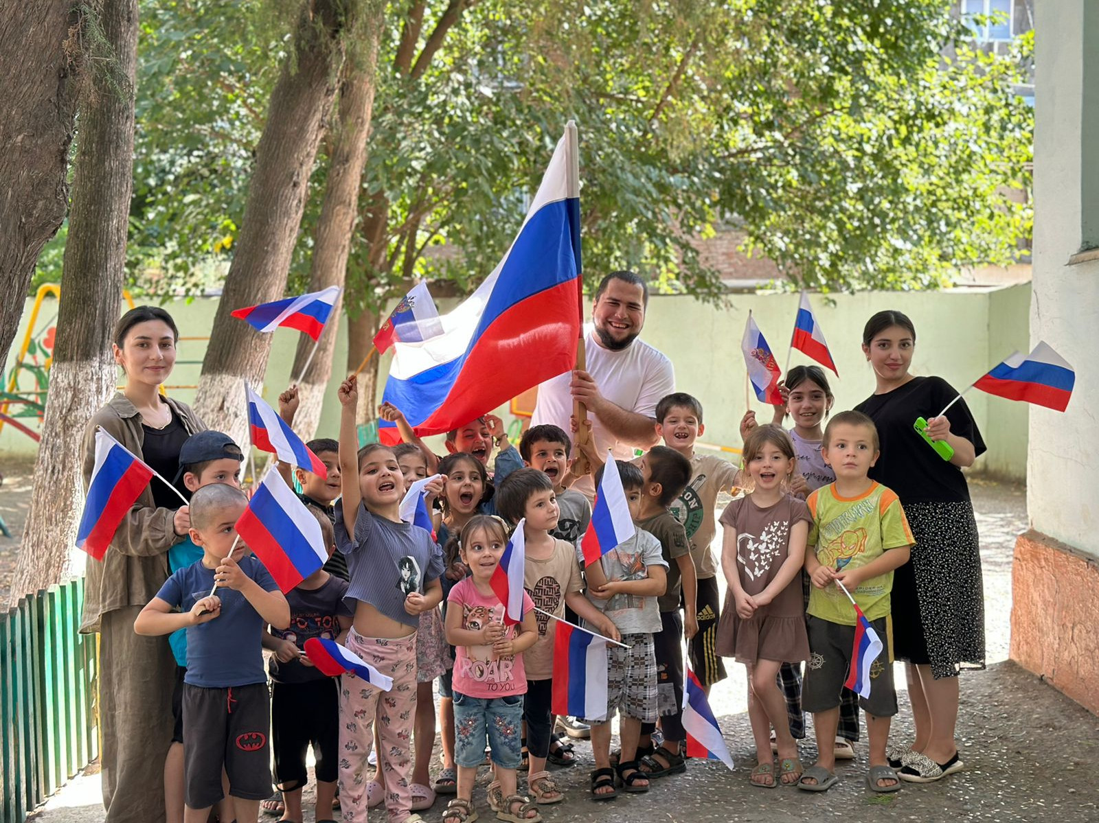 22 августа «День Государственного флага Российской Федерации»